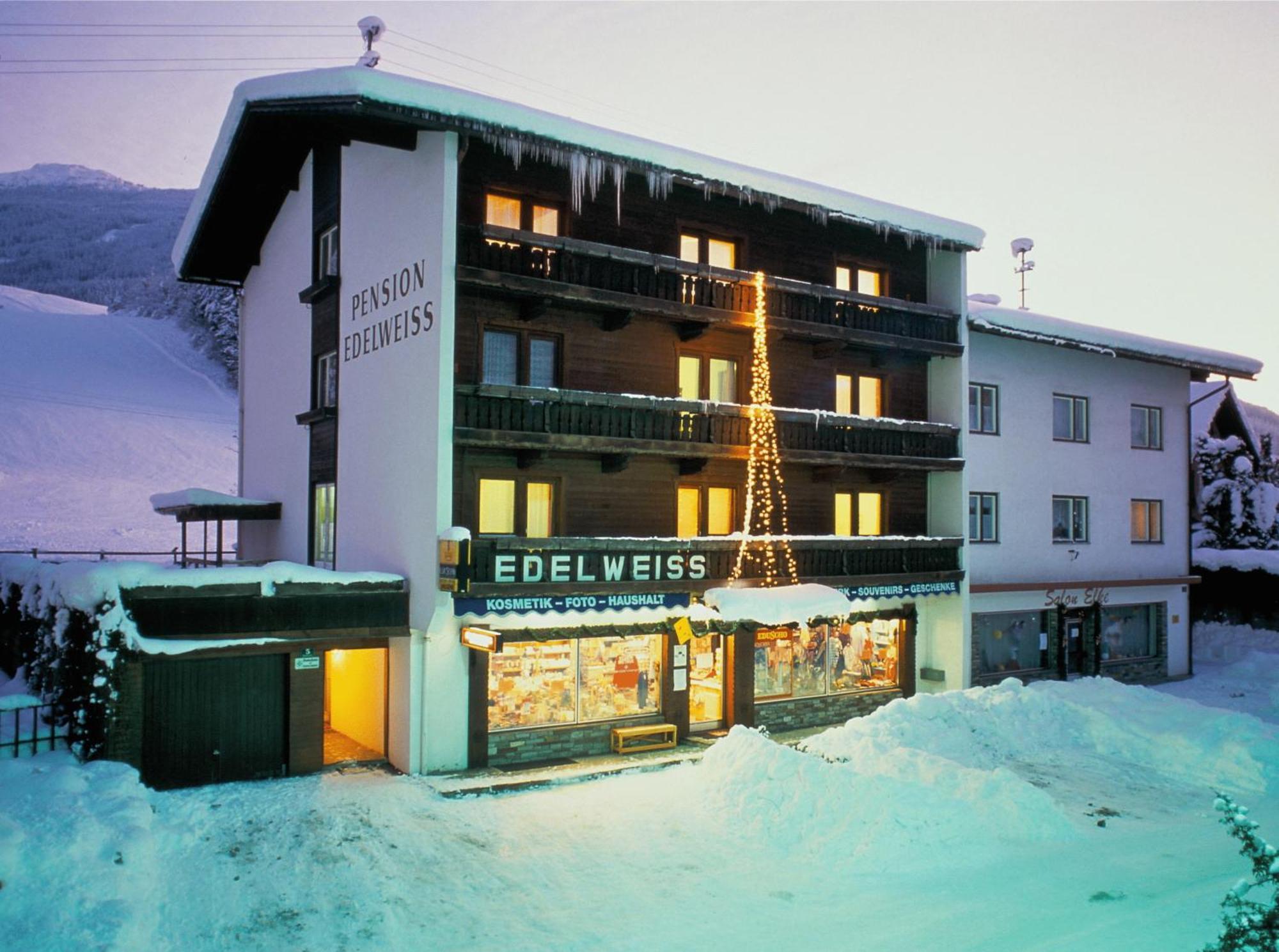 Gaestehaus Pension Edelweiss Kolsass Exteriér fotografie