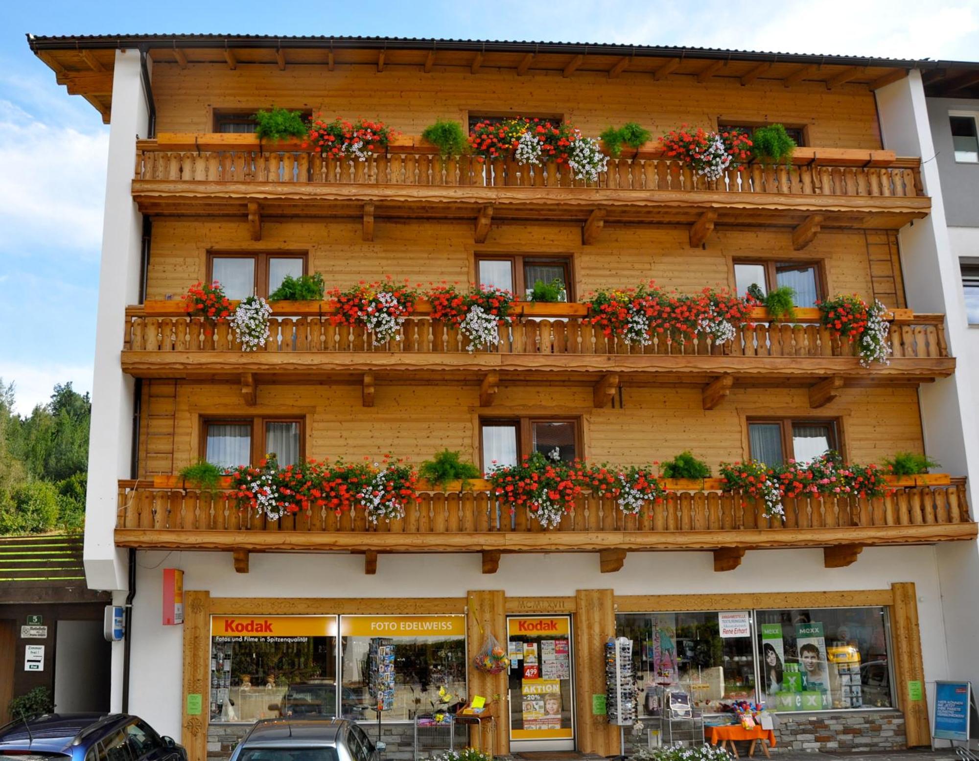 Gaestehaus Pension Edelweiss Kolsass Exteriér fotografie