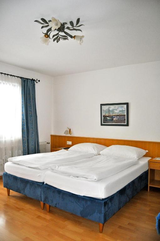 Gaestehaus Pension Edelweiss Kolsass Pokoj fotografie