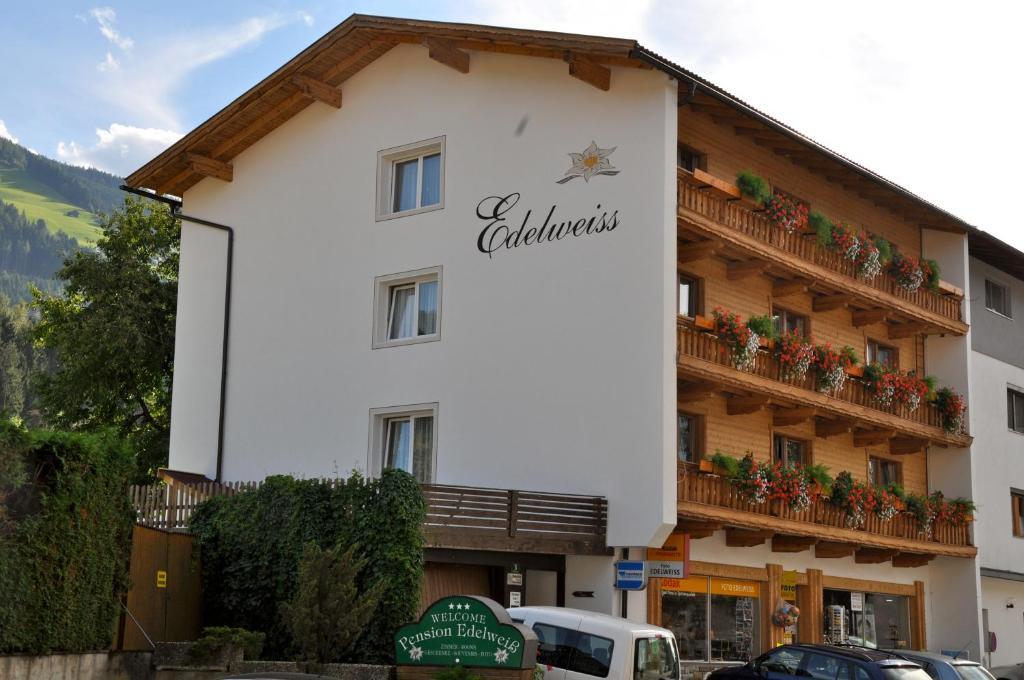 Gaestehaus Pension Edelweiss Kolsass Exteriér fotografie